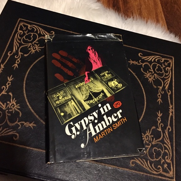 🦋2/$10 3/$15 4/$18 5/$20 Vintage 70s Hardback
